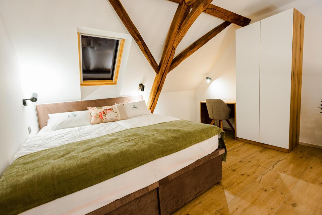 Resort Village Majer Gradac Bagian luar foto